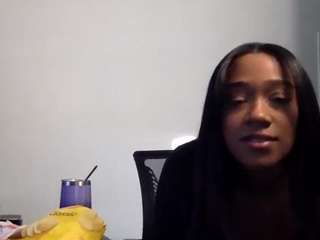 TantalizingBich nude and sexy before cam for live chat