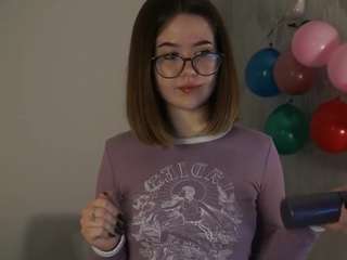 VeronaDobbs nude and sexy before cam for live chat