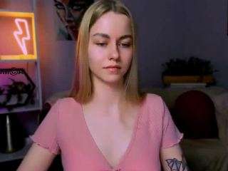 Alison-cool nude and sexy before cam for live chat