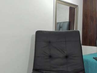 Annyhills nude and sexy before cam for live chat