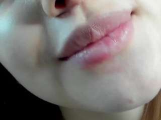 BlytheBayles nude and sexy before cam for live chat