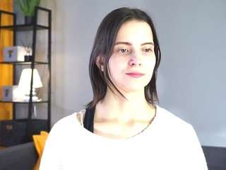 CatherynHeart nude and sexy before cam for live chat