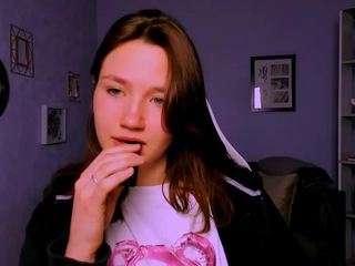 Cherry-peiry nude and sexy before cam for live chat