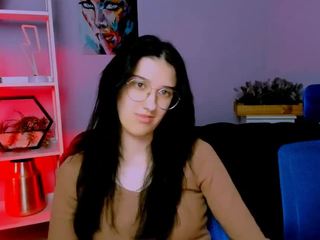 Dakota-yours nude and sexy before cam for live chat