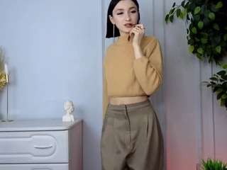 DieraDarlington nude and sexy before cam for live chat