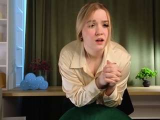 EdwinaArnet nude and sexy before cam for live chat