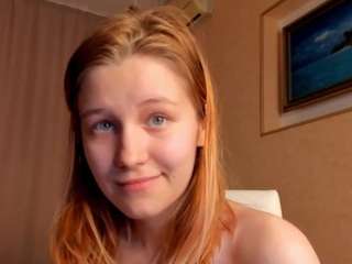 JoanGellings nude and sexy before cam for live chat