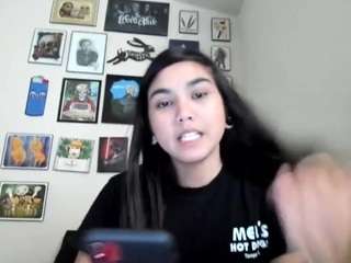 KAREBEARXX nude and sexy before cam for live chat