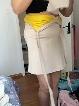 KK-baobao nude stripping on cam for live sex video chat