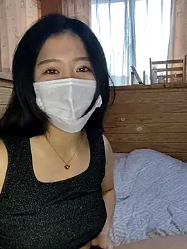 Kurage_chan nude stripping on cam for live sex video chat