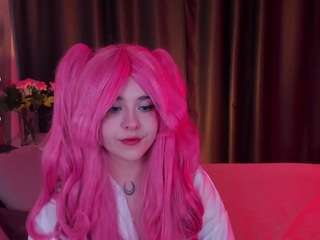 LorraineHall nude and sexy before cam for live chat
