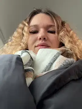 Oh_Anna nude stripping on cam for live sex video chat
