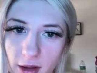 Pariskennedy2000 nude and sexy before cam for live chat