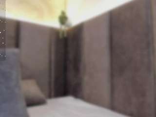 Scarlett-Vegga nude and sexy before cam for live chat
