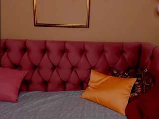 AmandaFields nude and sexy before cam for live chat