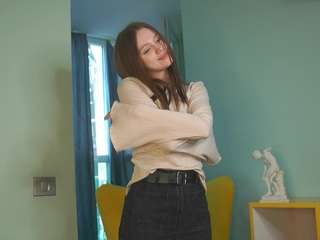 CatherynGreenhouse nude and sexy before cam for live chat