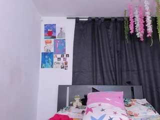Cutedolly03 nude and sexy before cam for live chat
