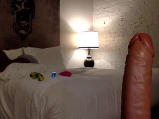 Dalil, à ✨ nude and sexy before cam for live chat