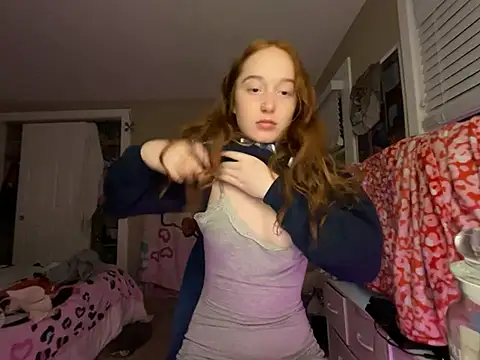 gingerbabe18 nude stripping on cam for live sex video chat