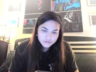 Kare Bear nude and sexy before cam for live chat