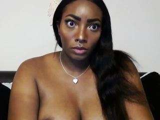 LaylaAriana nude and sexy before cam for live chat