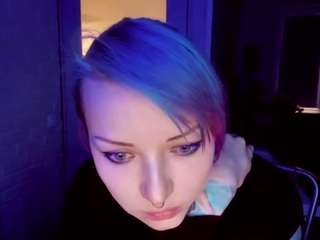 LoreLaye nude and sexy before cam for live chat