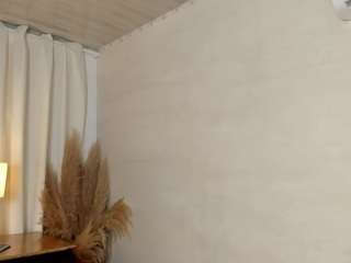 Lucylovelyy1 nude and sexy before cam for live chat