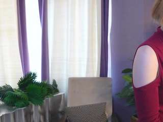 MarianBeale nude and sexy before cam for live chat