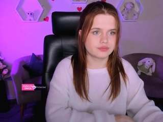 Mellisa-san nude and sexy before cam for live chat
