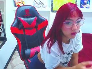 Mely-red nude and sexy before cam for live chat