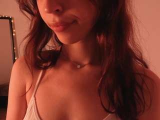 MiaBliss nude and sexy before cam for live chat