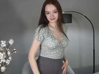 RowenaGallamore nude and sexy before cam for live chat