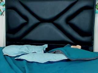 Selva-21 nude and sexy before cam for live chat