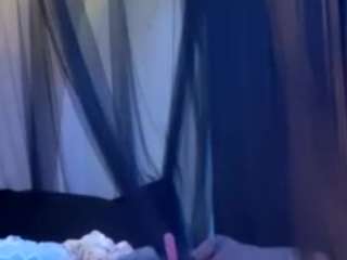 SensationalMadame nude and sexy before cam for live chat