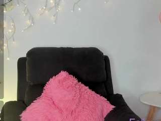 Sofia P.p nude and sexy before cam for live chat