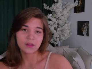 SuzyMuzy nude and sexy before cam for live chat