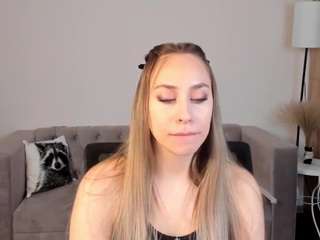 TessaBlakee nude and sexy before cam for live chat