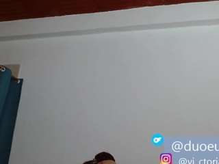 Xandhugetits nude and sexy before cam for live chat