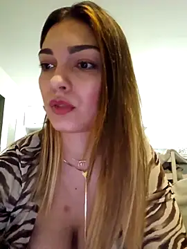 Ambre_La_nebulleuse nude stripping on cam for live sex video chat