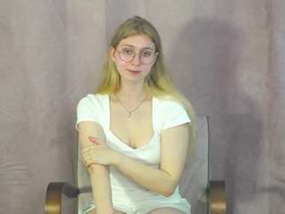BridgetCilley nude and sexy before cam for live chat