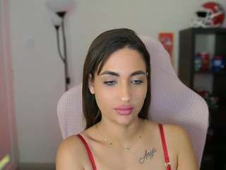 CamilaParisxoxo nude and sexy before cam for live chat