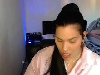 Carolinarincon nude and sexy before cam for live chat