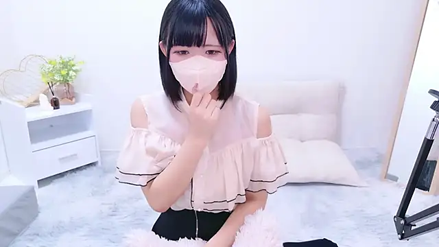Coco_Cute nude stripping on cam for live sex video chat