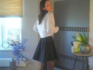 EldaGirling nude and sexy before cam for live chat
