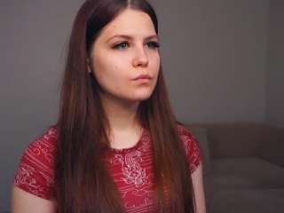 GwenFenning nude and sexy before cam for live chat