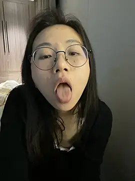 haiyan125216 nude stripping on cam for live sex video chat