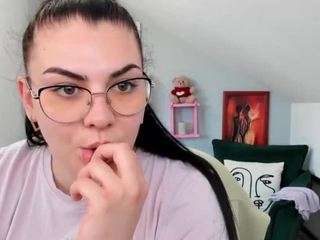 LiliyaKrastev nude and sexy before cam for live chat