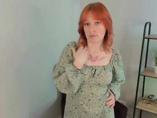 Lillian-Peters nude and sexy before cam for live chat