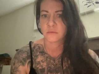 Luna-0519 nude and sexy before cam for live chat
