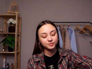 Ruza nude and sexy before cam for live chat